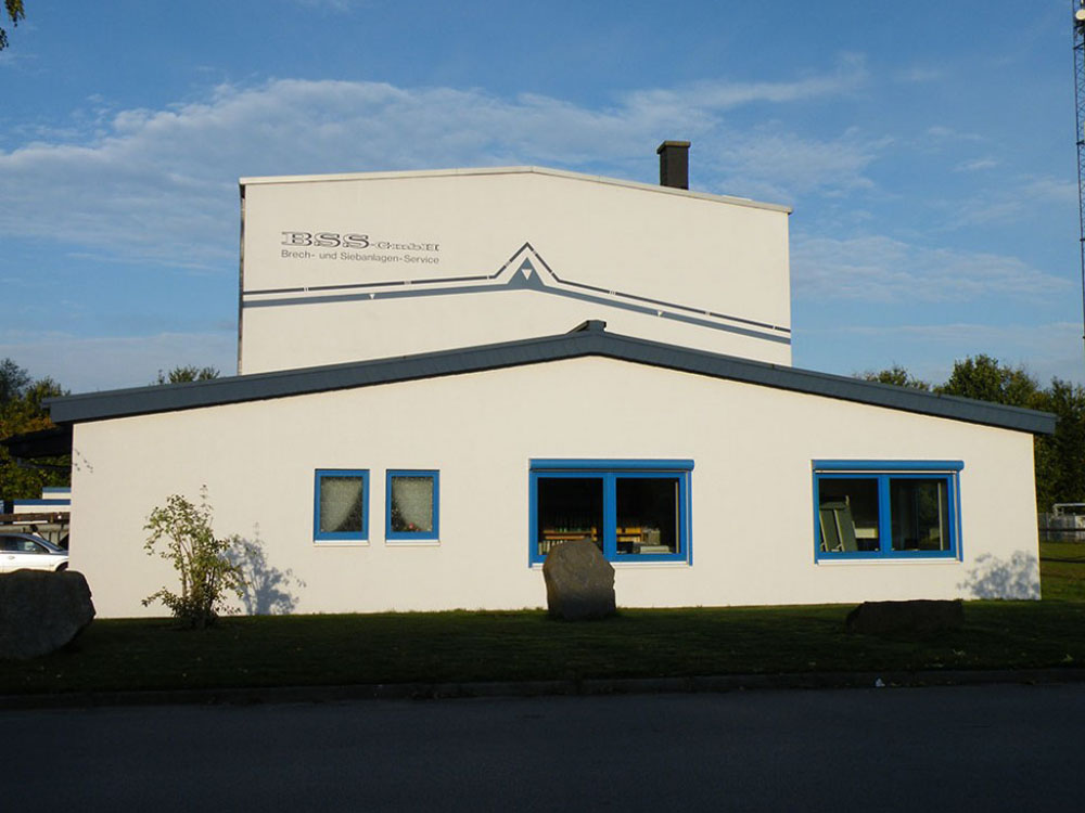 Firmengebäude der BSS GmbH für Brech- und Siebtechnik Ansicht des Firmengebäudes der BSS GmbH