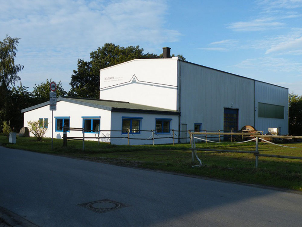 BSS GmbH mit Firmengebäude und Halle für Maschinenbau und Anlagenservice Standort der BSS GmbH mit Firmengebäude und Halle