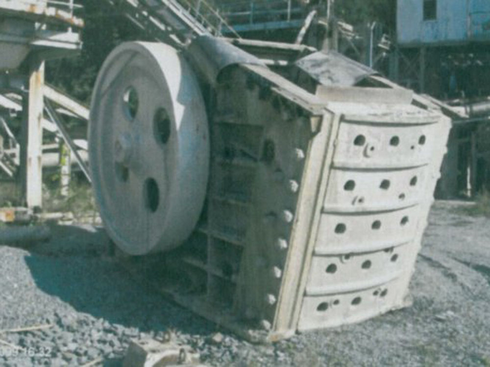 Gebrauchtmaschine für Brech- und Siebtechnik | BSS GmbH Gebrauchte Maschine für die Aufbereitung von Rohstoffen